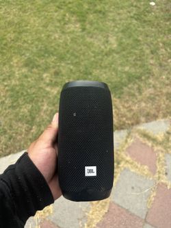 JBL WATERPROOF SPEAKR