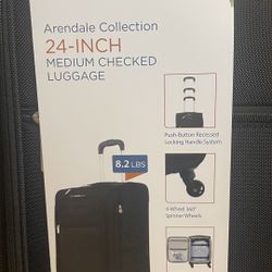 Protege Arendale 24” Spinner Luggage – Expandable, 4 Wheels – Brand New
