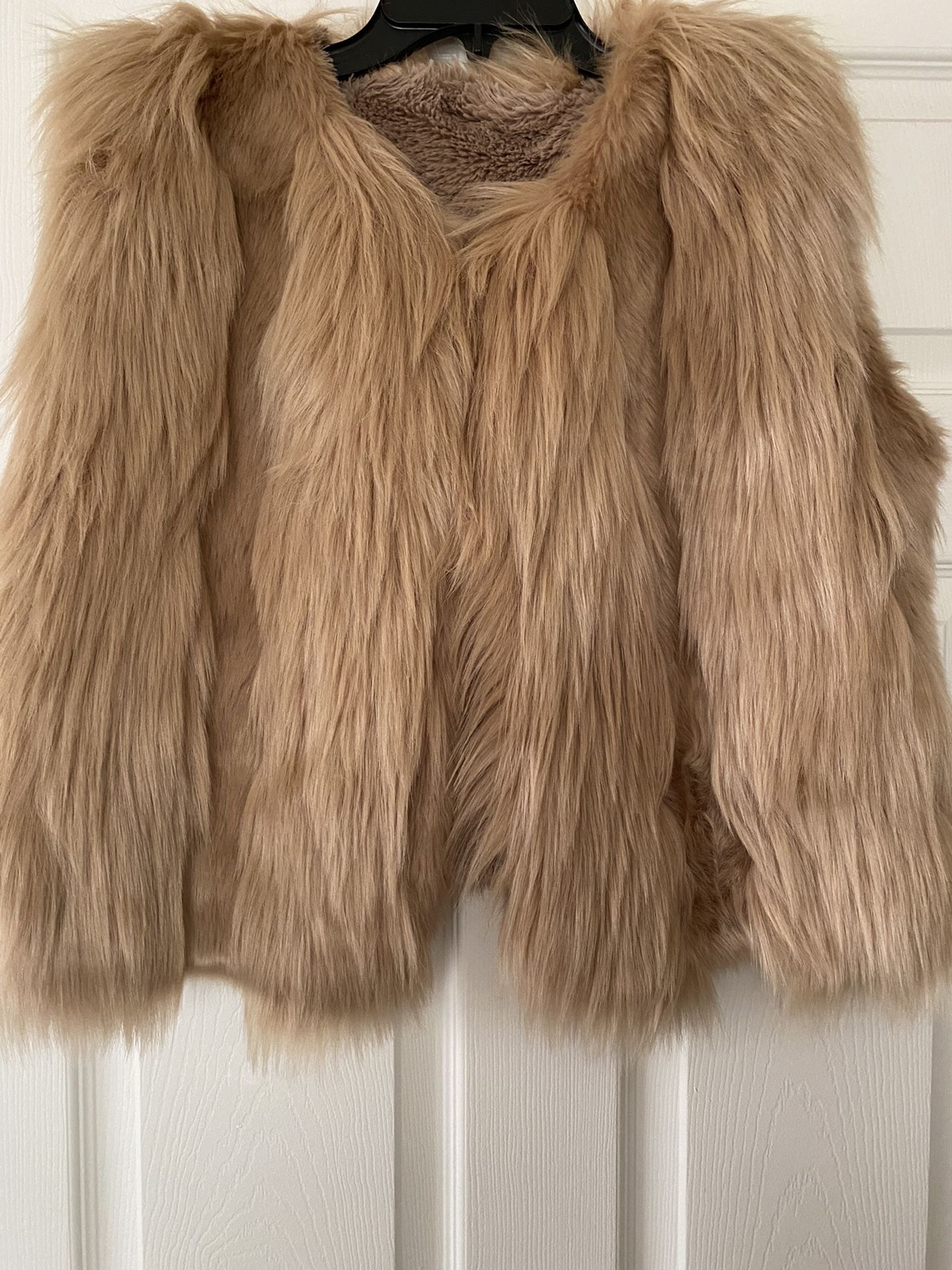 Code❤️ Women’s Faux Fur Vest Sz L