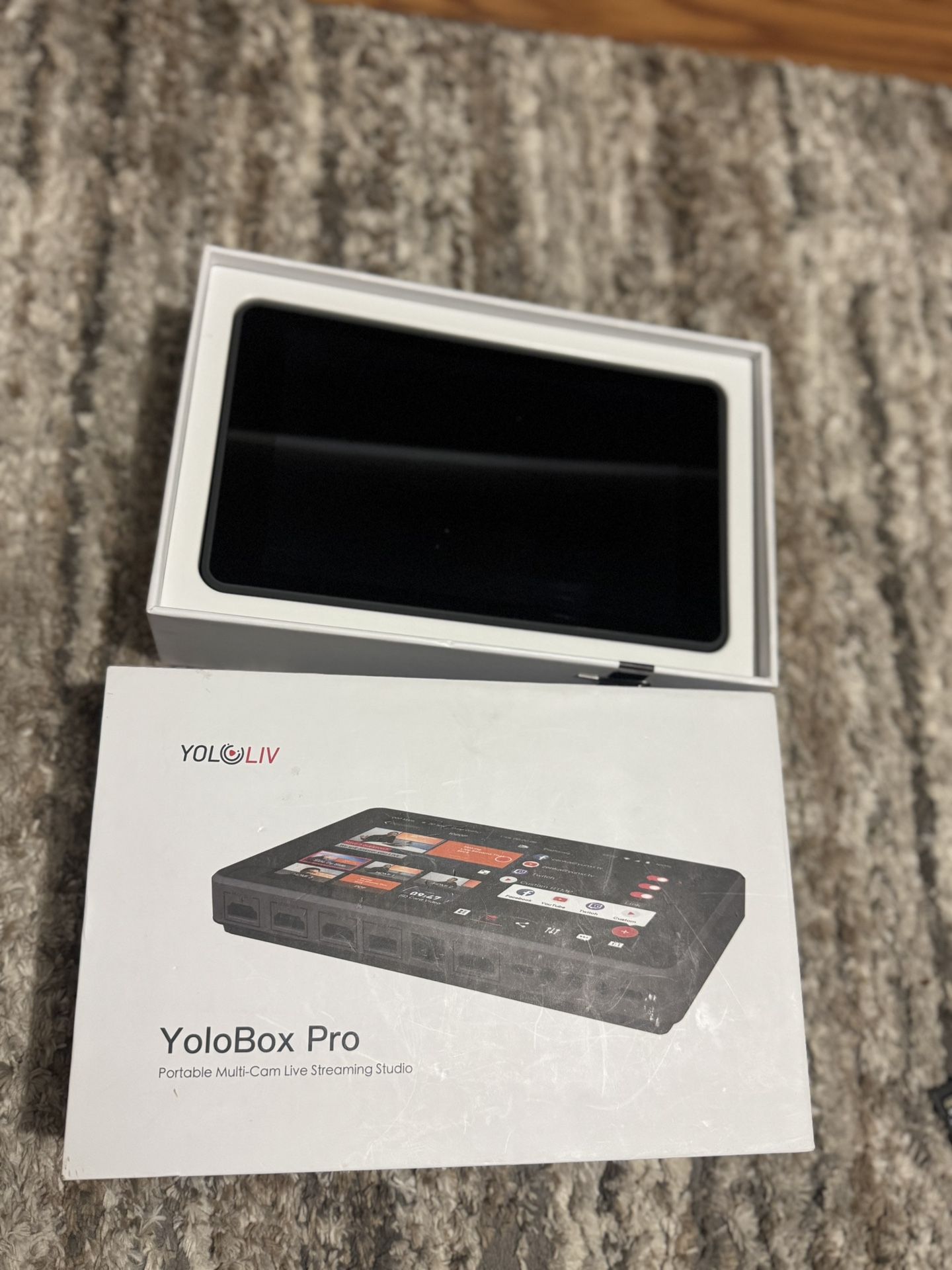 YoloLiv YoloBox Pro Portable Multi-Cam Live Streaming Studio