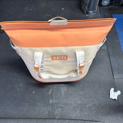 Yeti Hopper M30 Soft Cooler