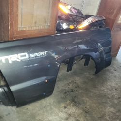 2016-2024 TOYOTA TACOMA RH BED SKIN 