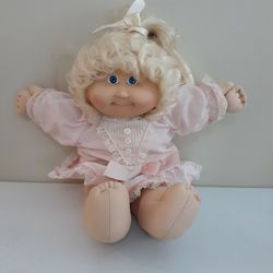 Cabbage Patch Kids Doll With Blonde Cornsilk Hair