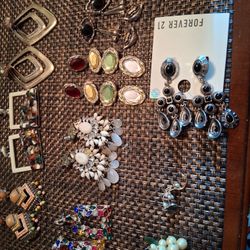 Dangly Earrings Quality Costume Jewelry