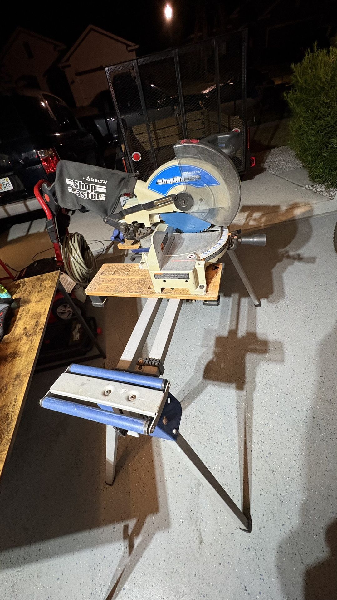 Table Saw With Stand