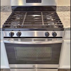 Stainless Steel Kitchen Appliances with Gas Stove 