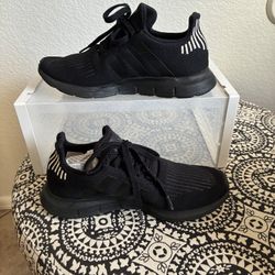 Shoes Women’s Adidas Size.8.5