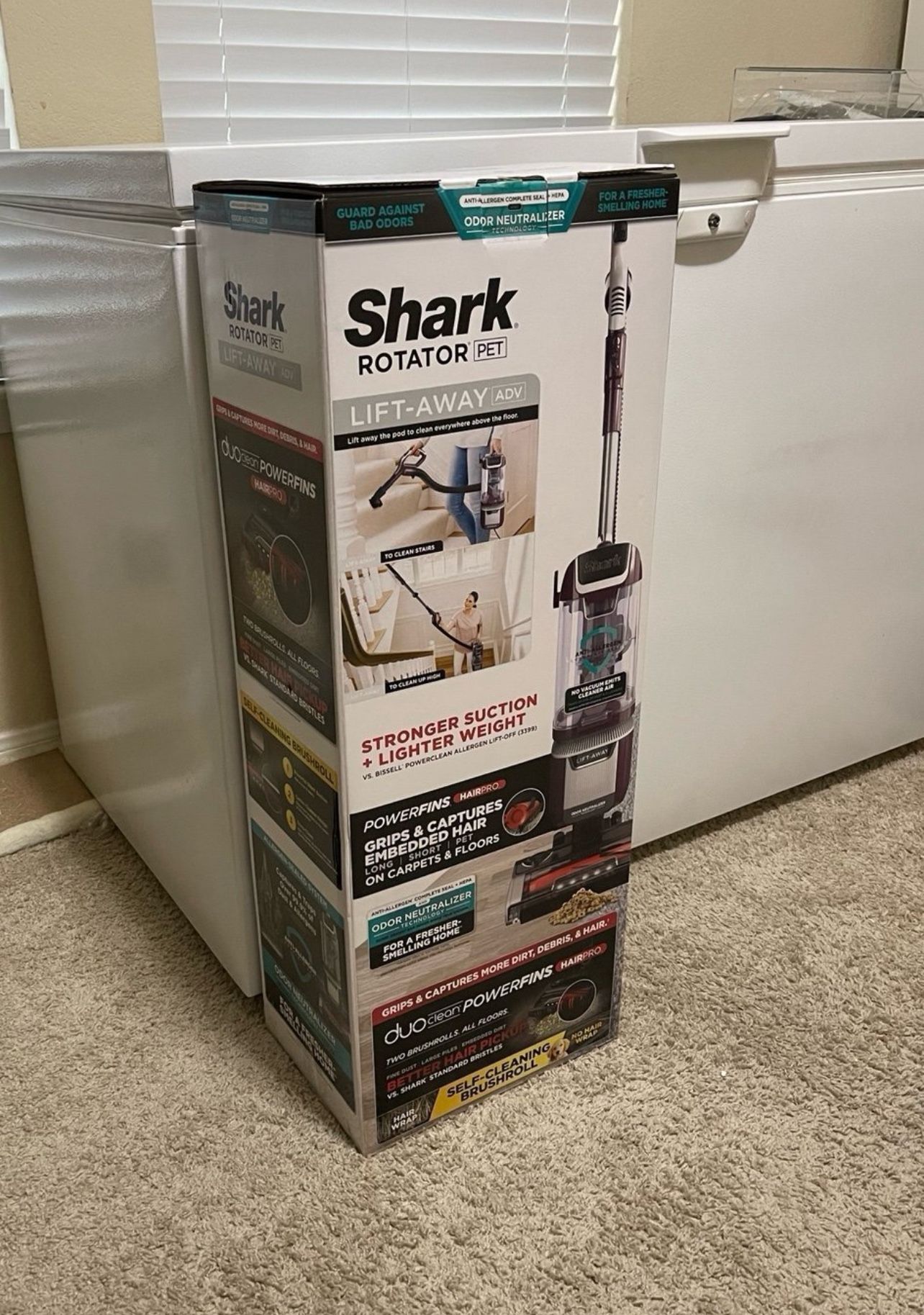 Shark - Rotator Pet Lift-Away ADV Upright Vacuum with DuoClean PowerFins