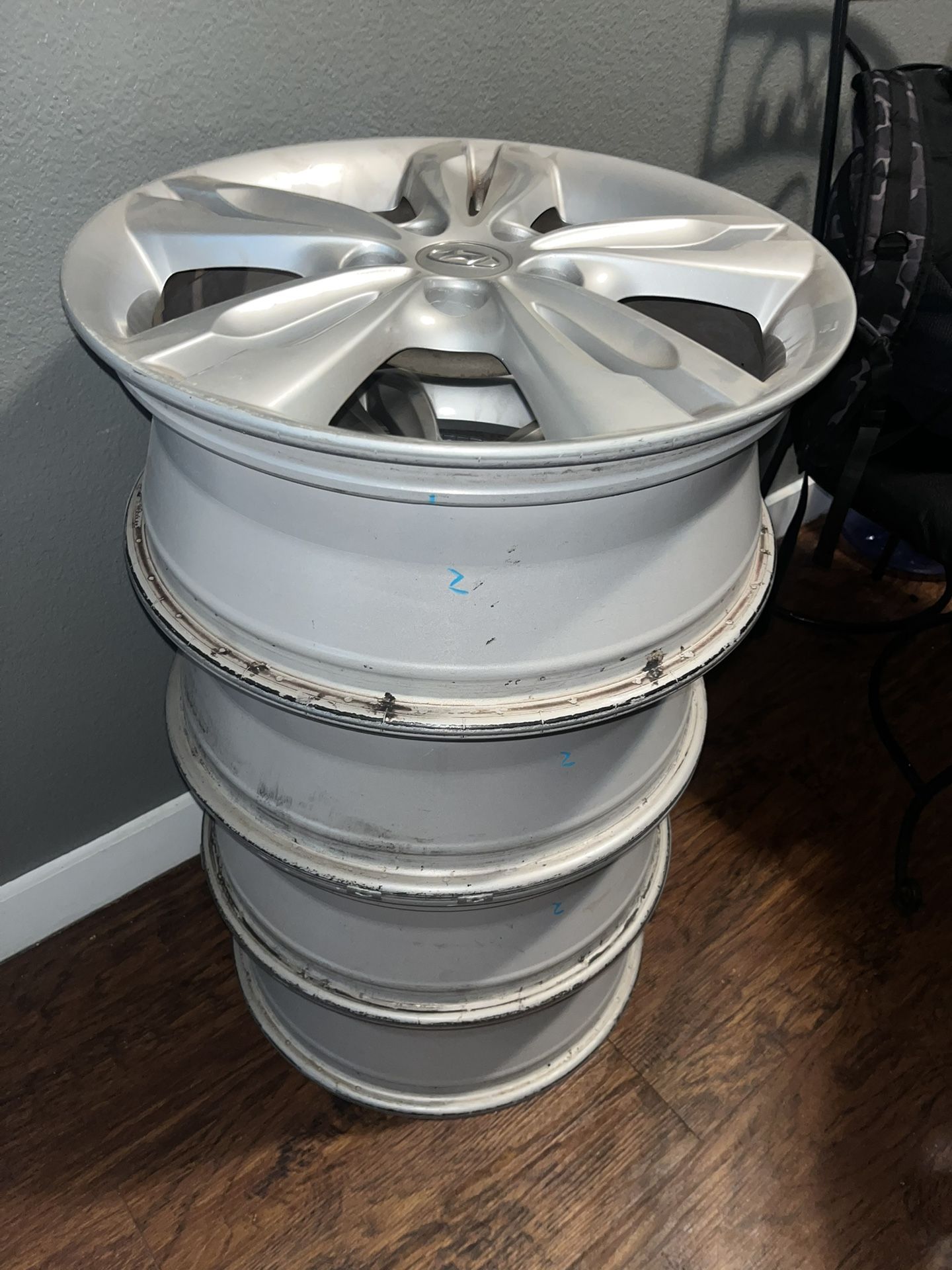 HYUNDAI RIMS for Sale in San Antonio, TX - OfferUp