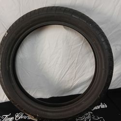 Avon AV227 tire
