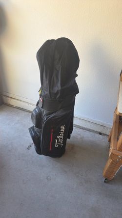 Titlist golf bag