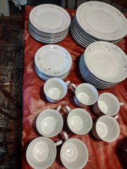 Dinner Service For 8 
