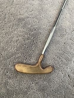 Acushnet Bullseye Putter 