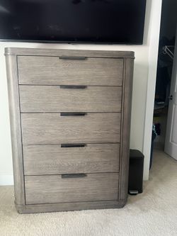 American signature, grey