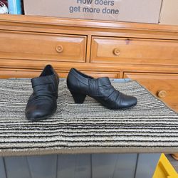 Black Cuban Heel Shoe/Tropics Brand
