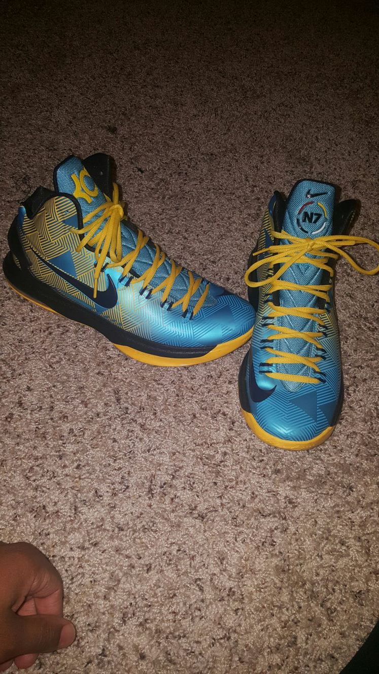 KD 5 N7 Great Condition Size 11!