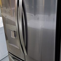 Black-Stainless French Door Cooling And Freezing With Warranty 