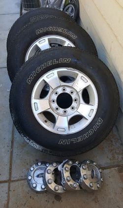 18 Ford F250 F350 Superduty Wheels Rims 50 Tread Tires 275 70r18 8 Lug 8x170 F 250 F 350 275 70 18 For Sale In Commerce City Co Offerup