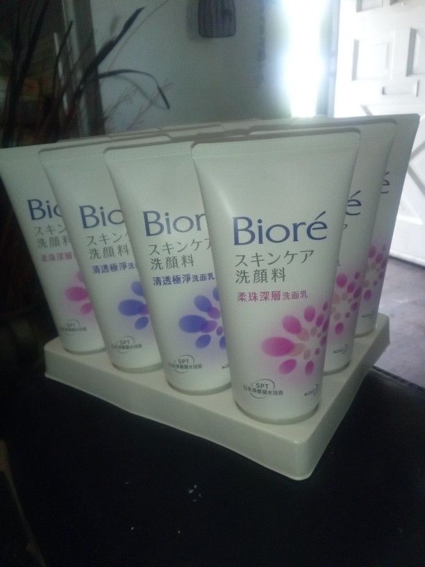 Biore