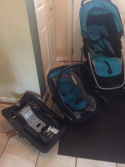 Urbini baby stroller set one year old $90.00