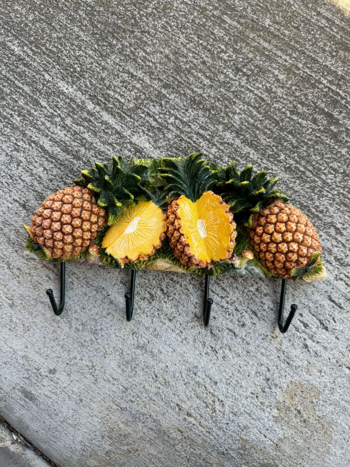 Pineapple Key Holder