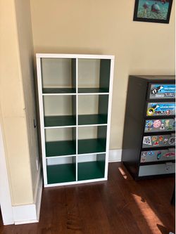 Selling kids room items