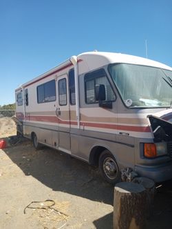 1996 Fleetwood Pace Arrow RV