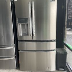 Frigidaire Gallery 4 Door French Door Refrigerator In Counter Depth 