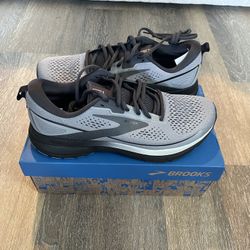 Gray Brooks Trace 3- Men’s Size 10