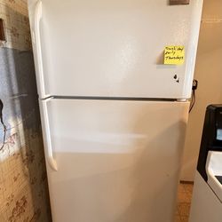 Refrigerator - Frigidaire