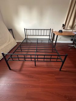 Queen Metal  platform bed frame