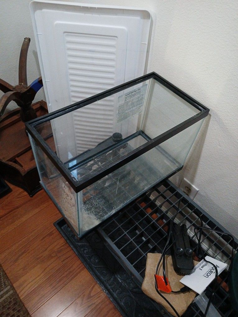10 Gallon Fish Tank