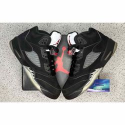 Jordan 5 Black Metallic Reimagined 7 Youth Preowned Great Condition