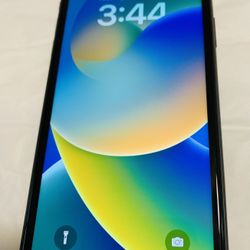 phone 11 Fully Unlocked / Liberado 88% Battery