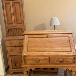 Beautiful Desk/secretary