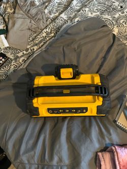 Dewalt Bluetooth speaker