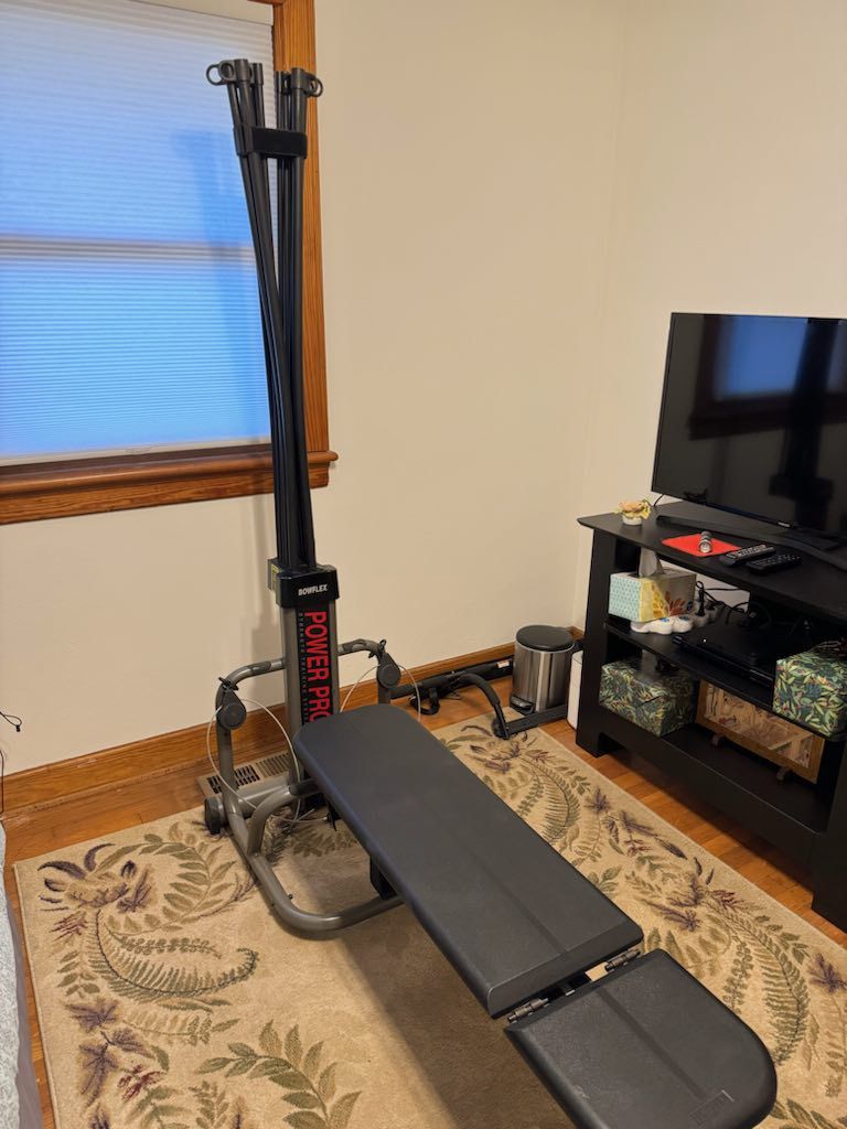 Bowflex Power Pro w/ Leg Attachment 