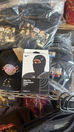Nike Pro Hyperwarm Hood Football Balaclava