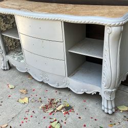 Free Dresser