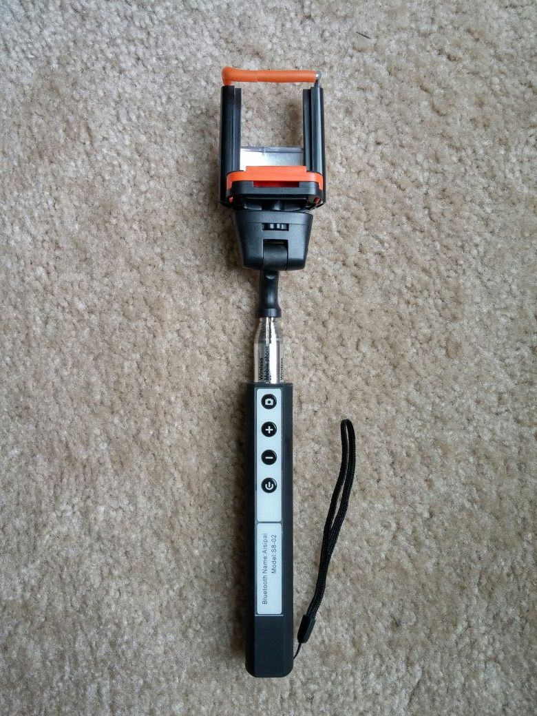 Extendable Selfie Stick Bluetooth iPhone & Android