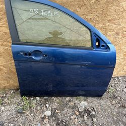 2008 FOCUS PASSENGER FRONT DOOR COMPLETE NO PANEL OR DOOR HANDLE PART