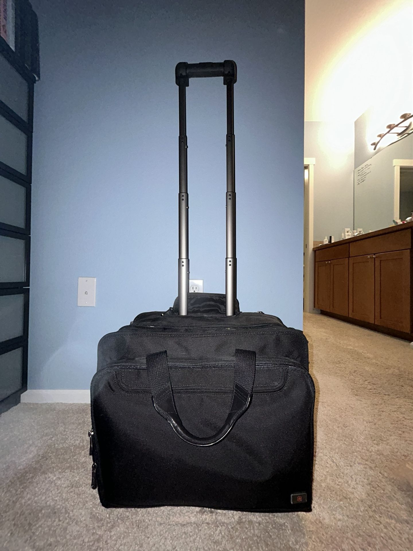 Victorinox Messenger Rolling Laptop Bag