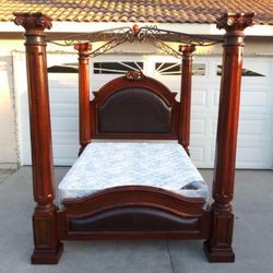 Mahogany Wood Queen Poster Bed