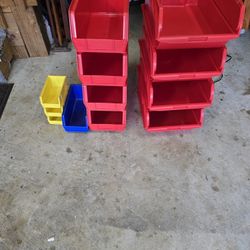 Plastic stackable bins
