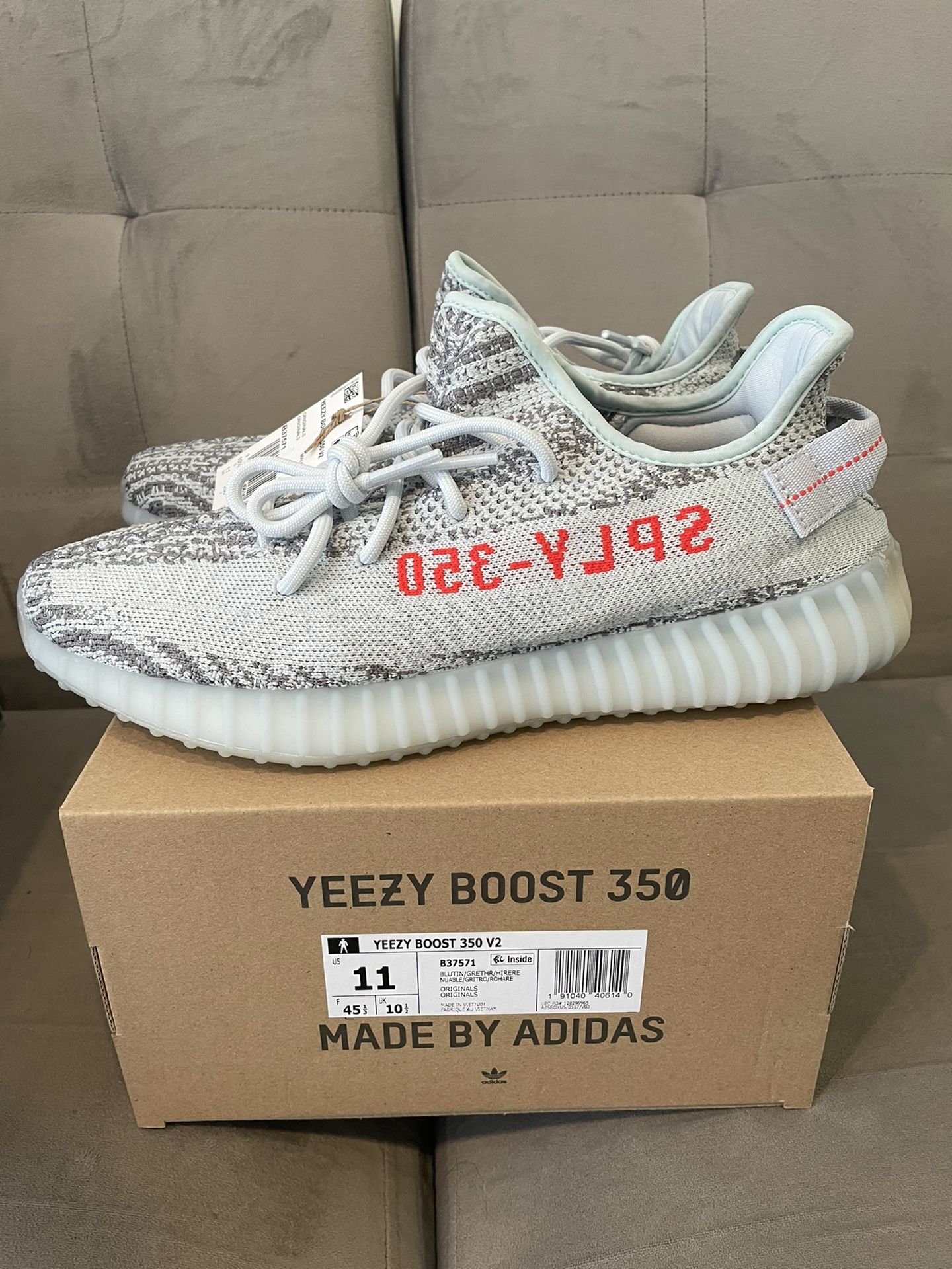 yeezy blue tint box