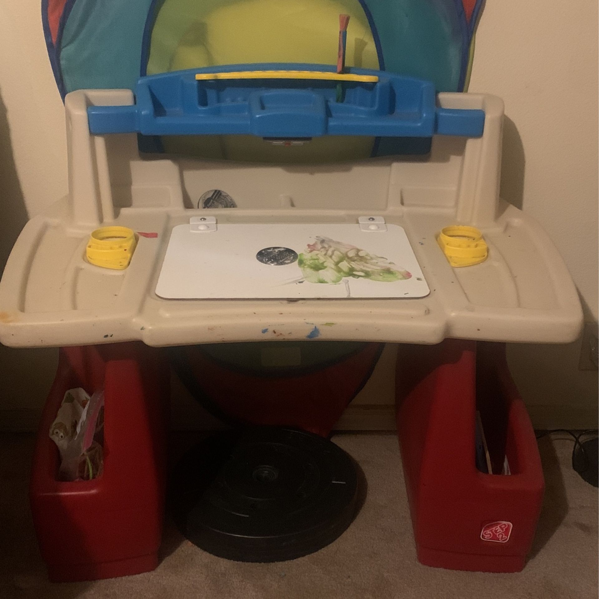 Toddler Desk 