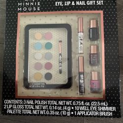 Centric Beauty Disney Minnie Mouse Eye Lip and Nail 7 Pcs Gift Set New