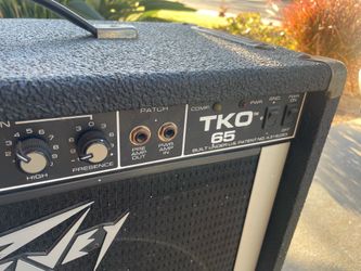 Peavey TKO 65 Thunder