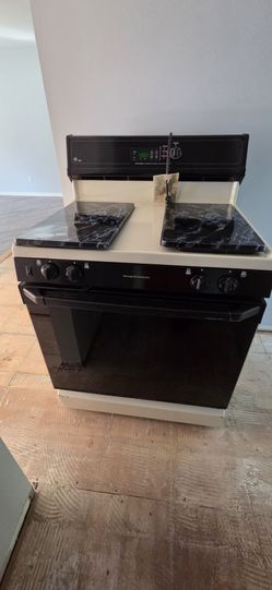 Donation gas range fully operational