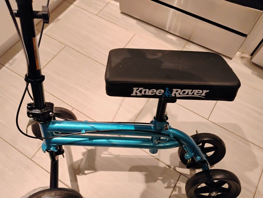 Knee Scooter 